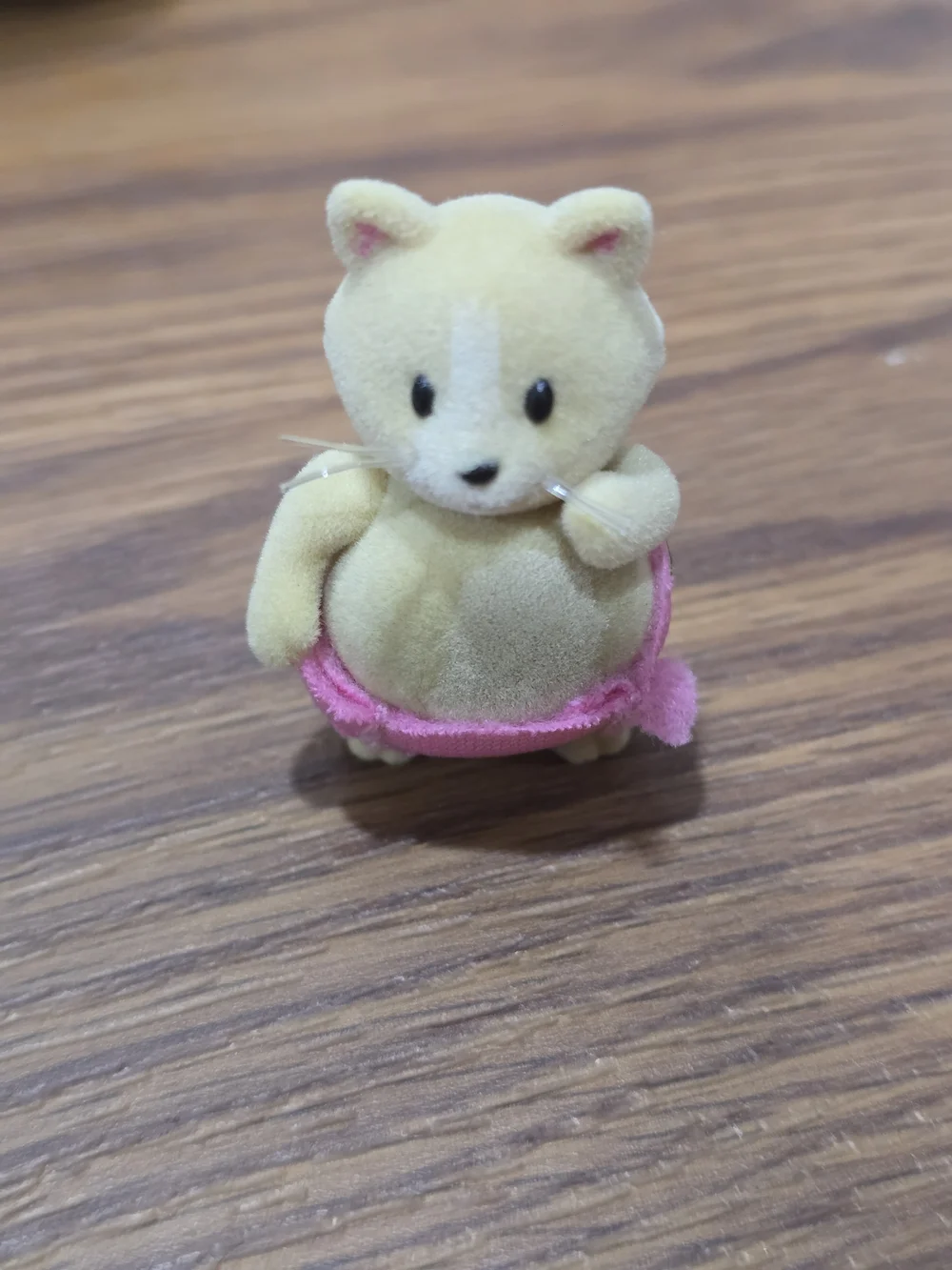 Li'l Woodzeez Whiskerelli Cat Family Set Figures & Storybook Honeysuckle Sweets